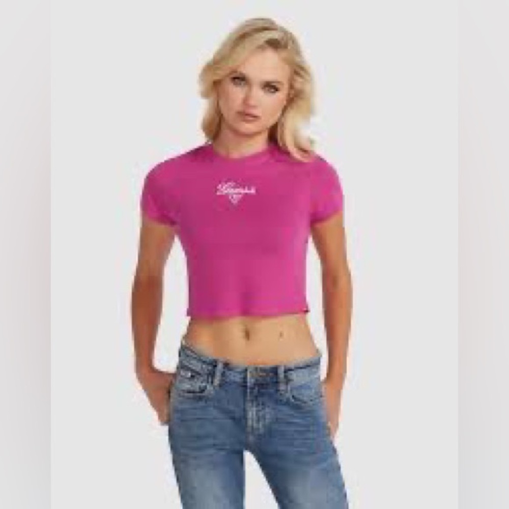 GUESS Originals Taylor Vintage Baby Tee‎